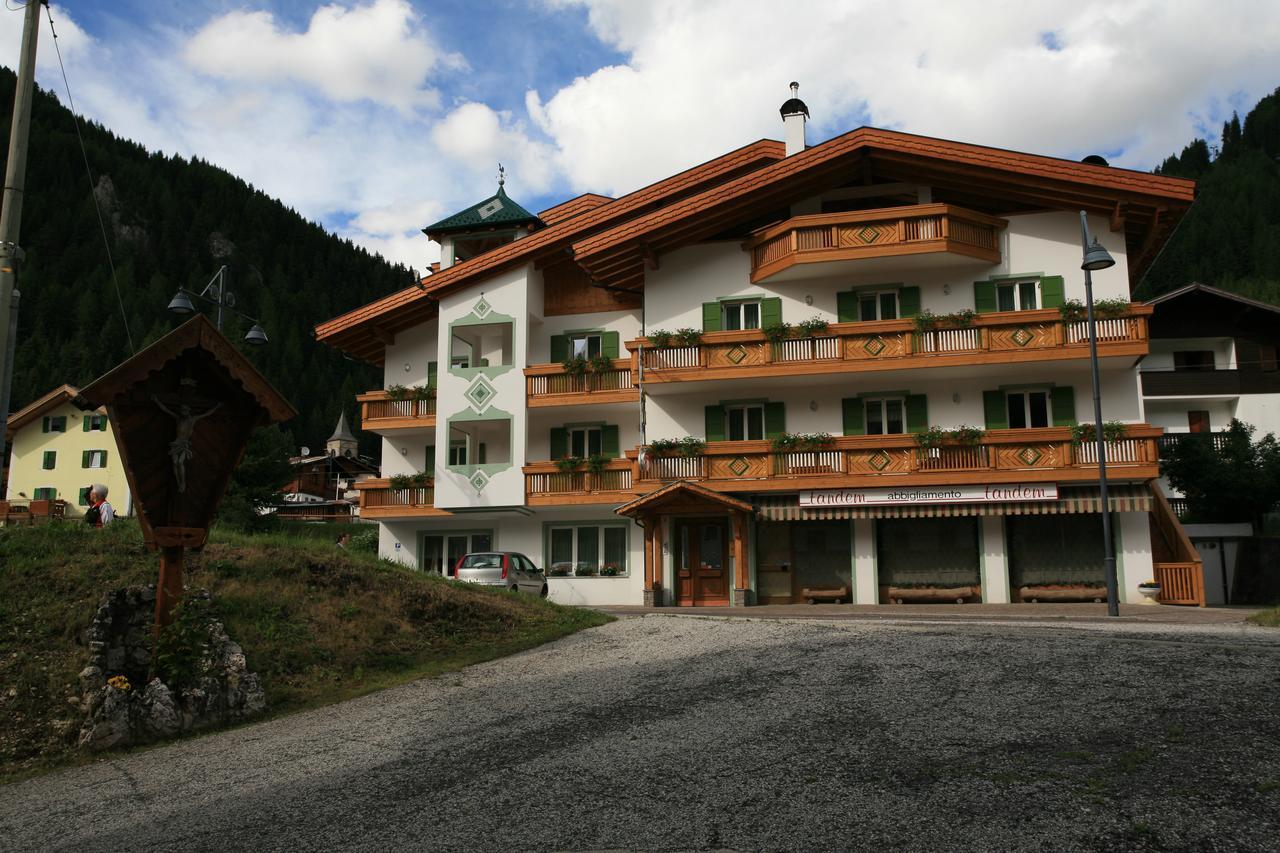 Garni Eden Canazei Exterior foto